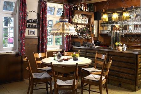 Hotel Gasthof Zu Den Linden Oberhundem Ngoại thất bức ảnh