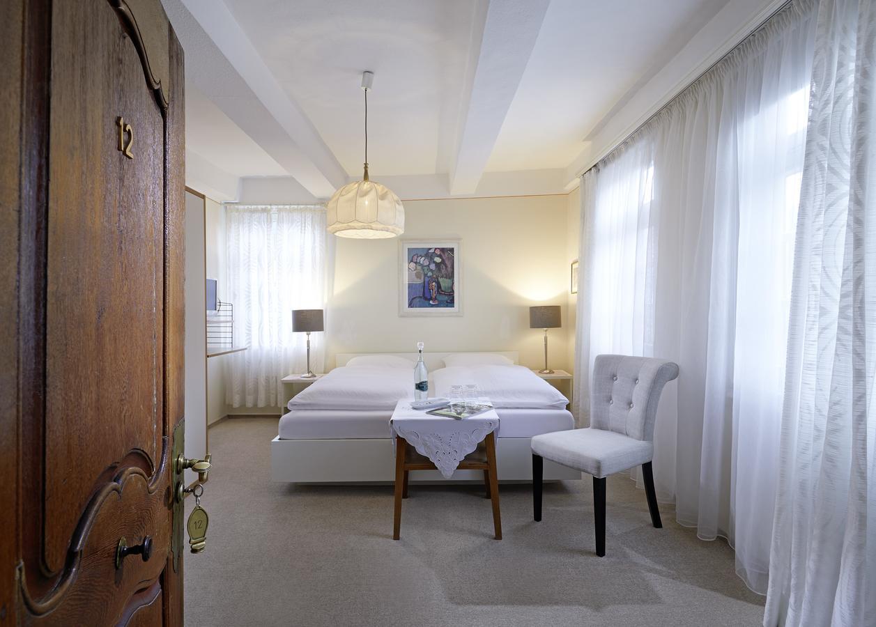 Hotel Gasthof Zu Den Linden Oberhundem Ngoại thất bức ảnh